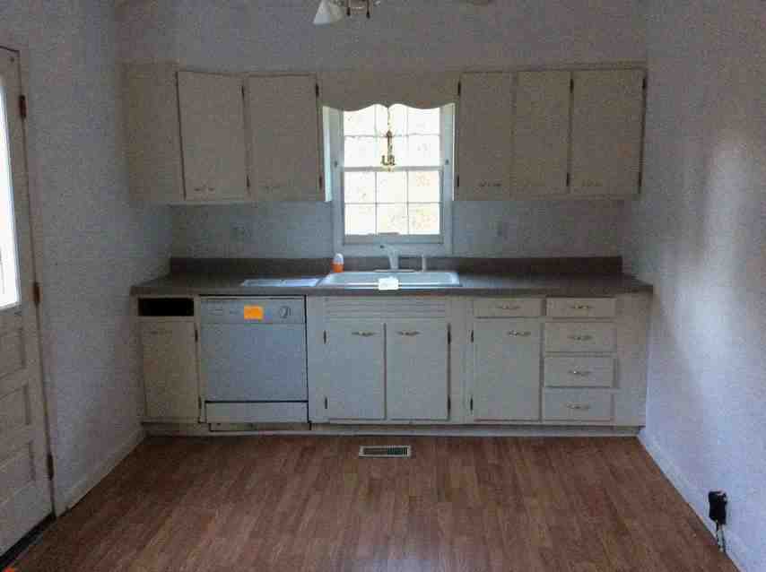 544 Cane Fork LnSaint Albans, WV, 25177Kanawha County