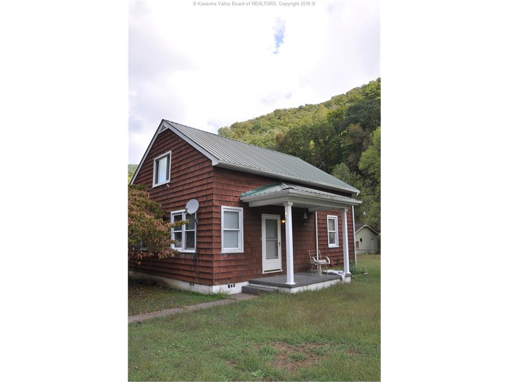 1261 McKinley Street, Wharton, WV 25208