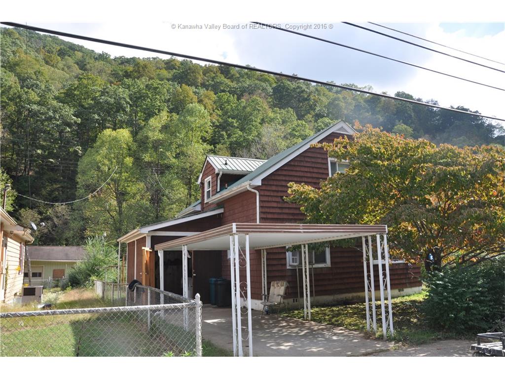 1261 McKinley Street, Wharton, WV 25208