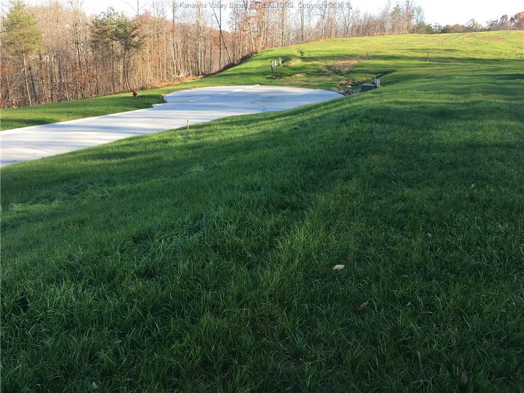 73  Hyde Park Road, Winfield, WV 25213