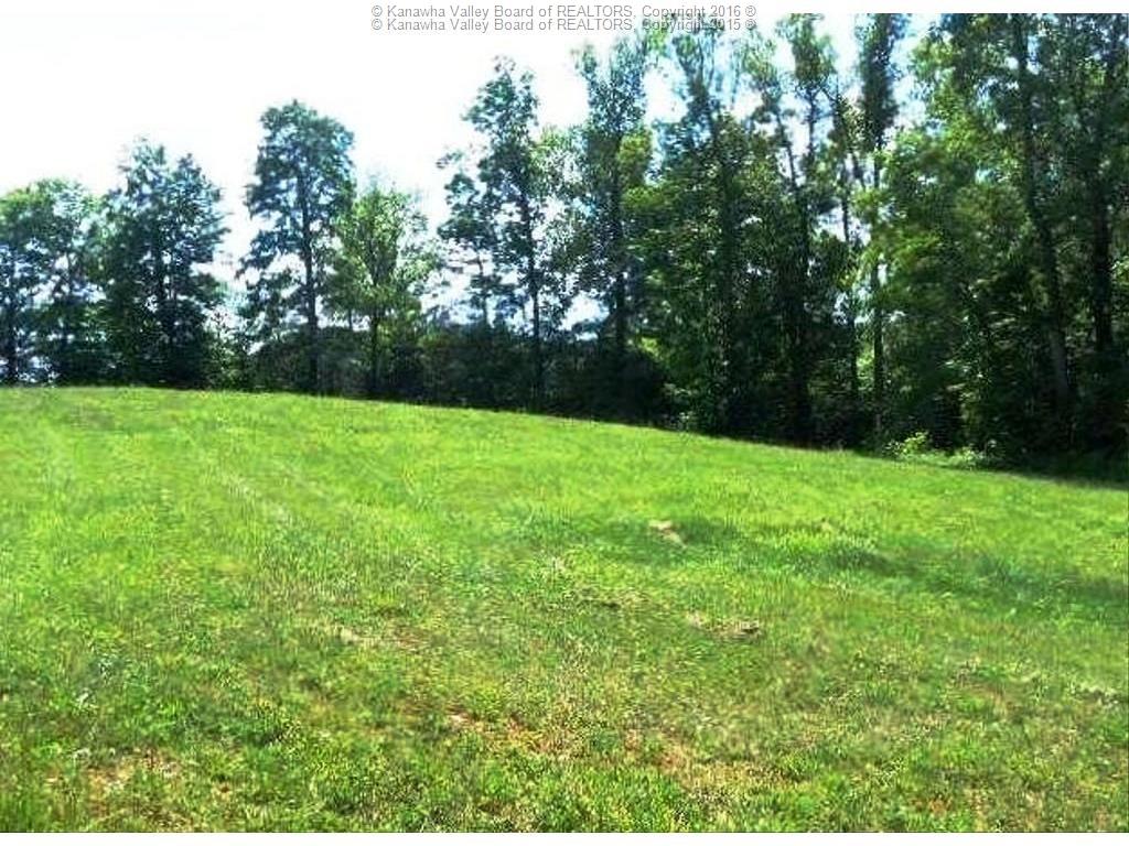 12 Highland Lane, Kenna, WV 25248