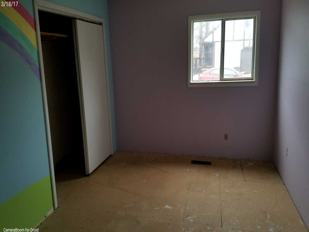 211 Lee St, Mason, WV 25260