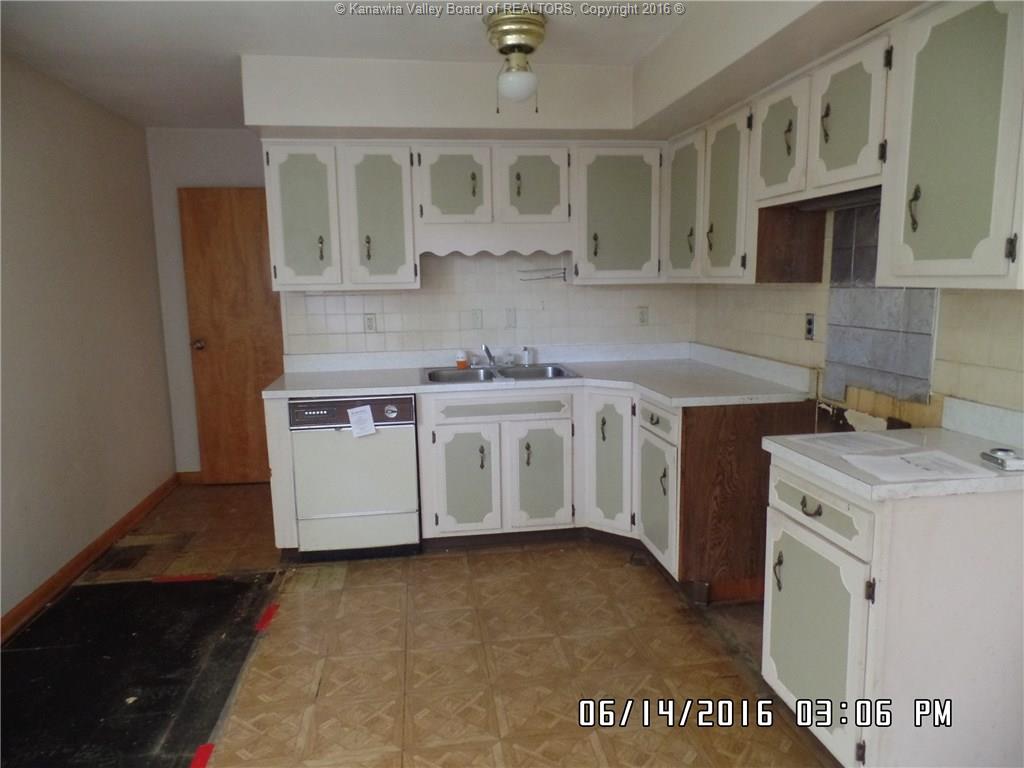401 DOGWOOD Drive, New Haven, WV 25265