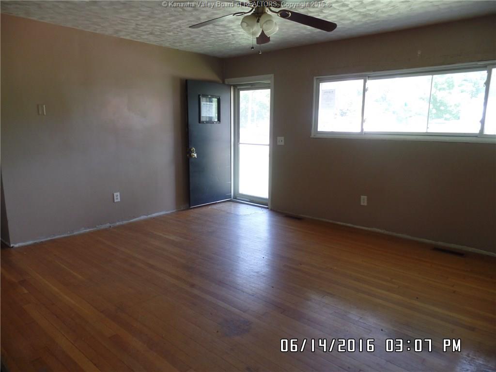 401 DOGWOOD Drive, New Haven, WV 25265
