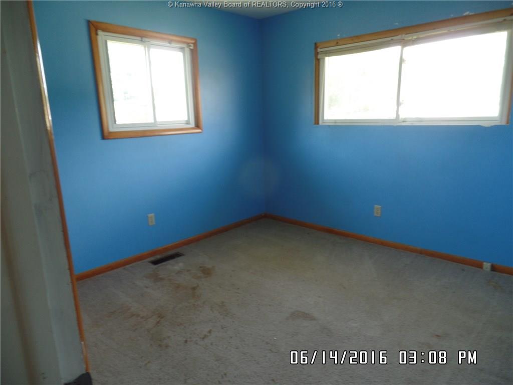 401 DOGWOOD Drive, New Haven, WV 25265