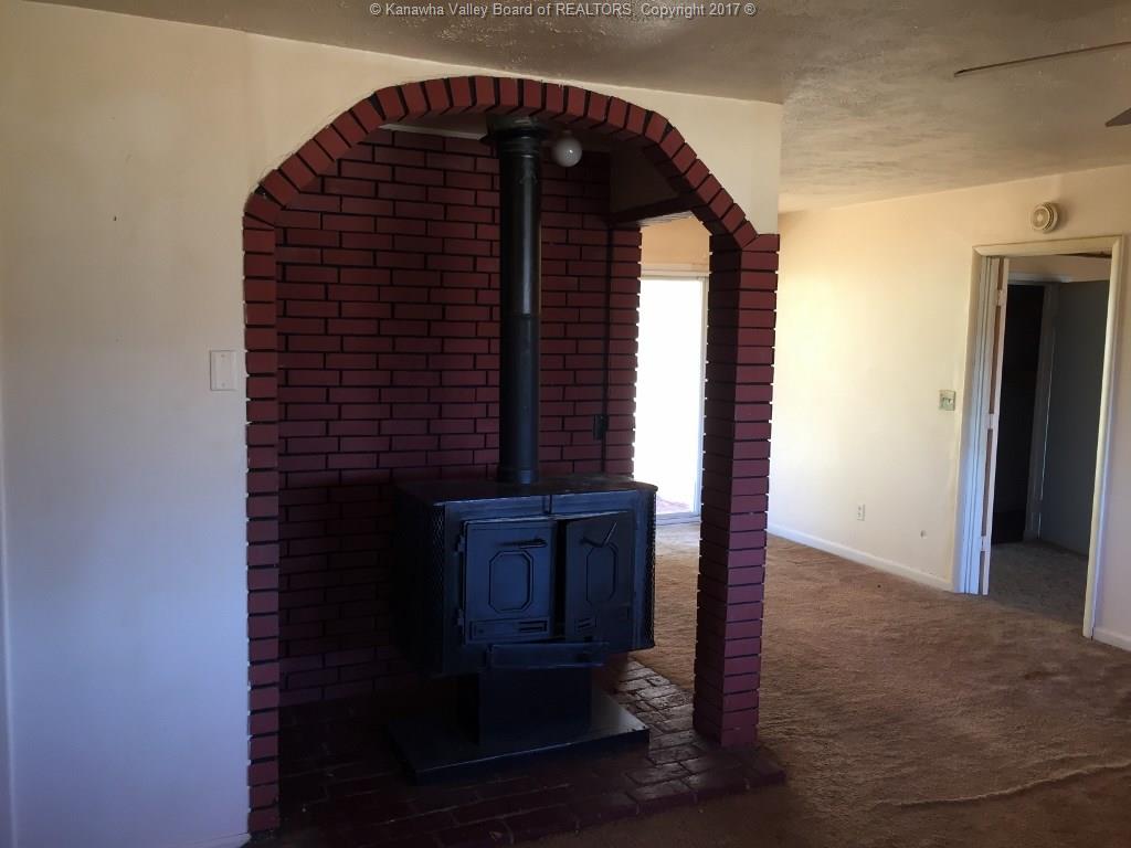 748 Klondyke Road, Ripley, WV 25271