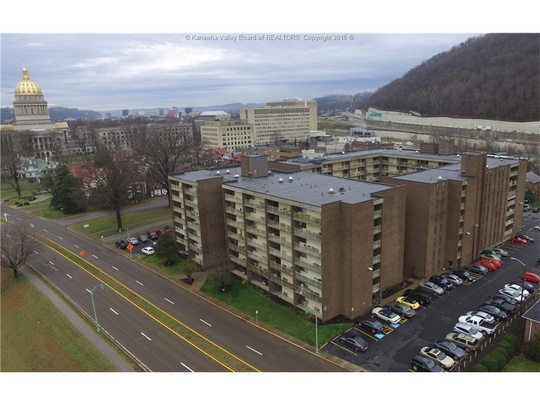1108 Kanawha Blvd E