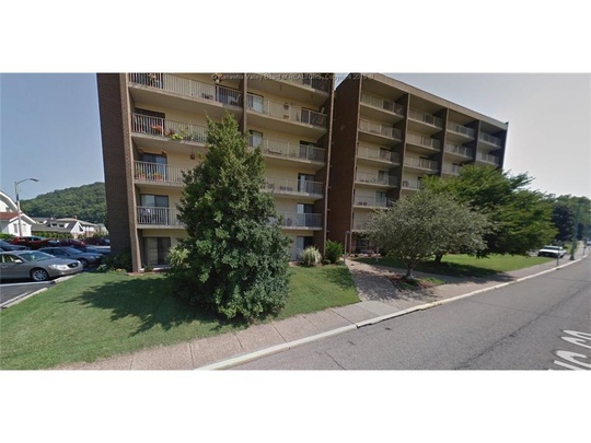 1108 Kanawha Blvd E