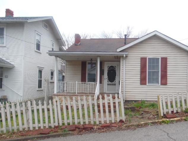 953 Hazelwood AveCharleston, WV, 25302Kanawha County