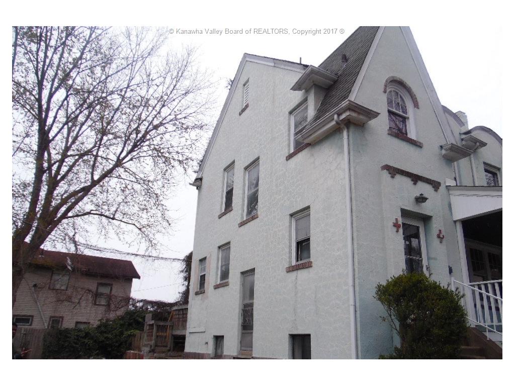 7 Buena Vista Place, Charleston, WV 25302
