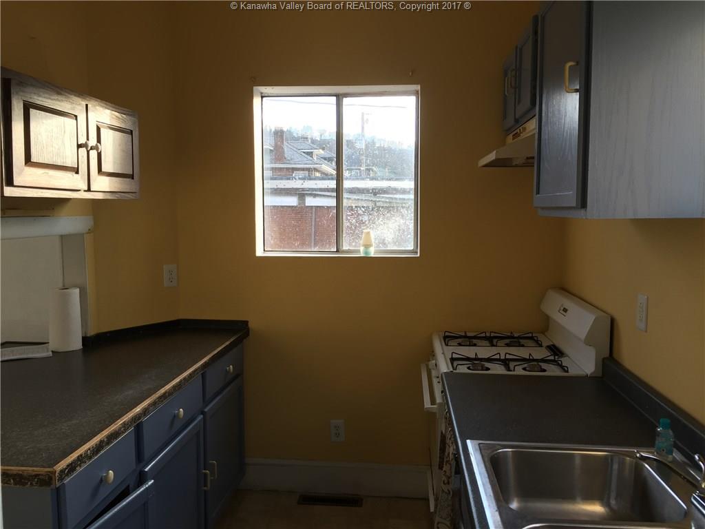 630 Grant Street, Charleston, WV 25302