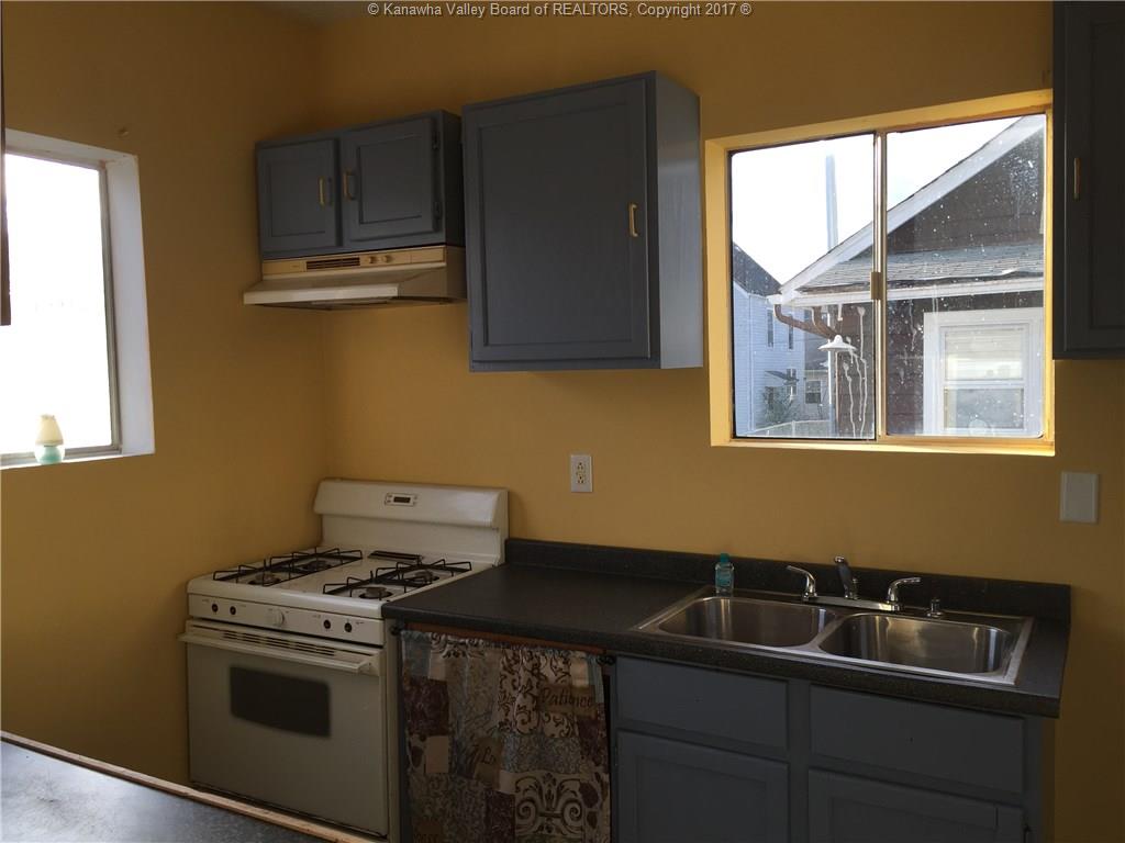 630 Grant Street, Charleston, WV 25302