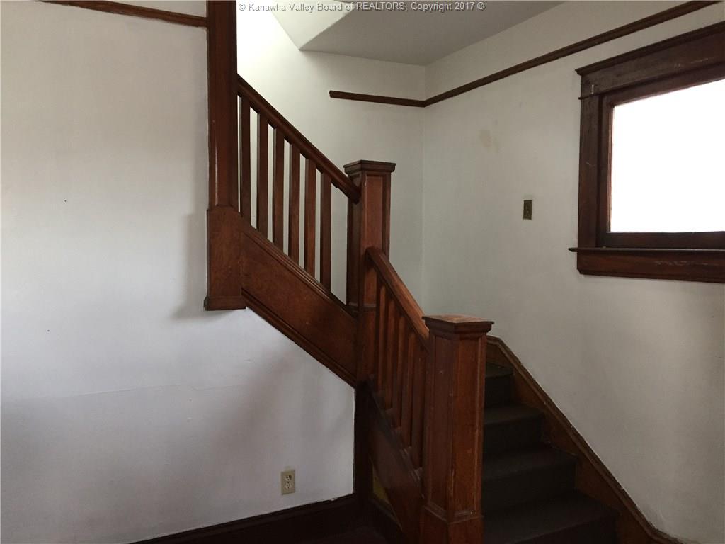 630 Grant Street, Charleston, WV 25302
