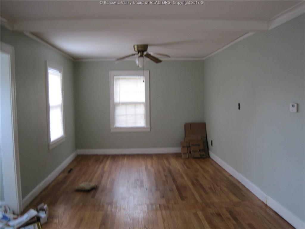 611 Piccadilly Street, Charleston, WV 25302