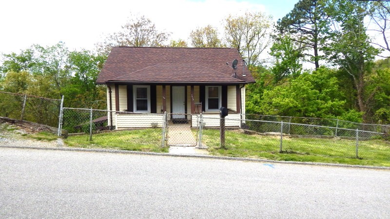 1913 Whitney Street, Charleston, WV 25302