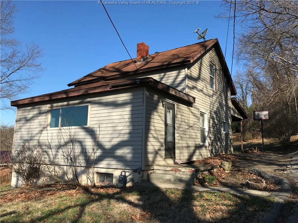 1211 Woodland Drive, Charleston, WV 25302