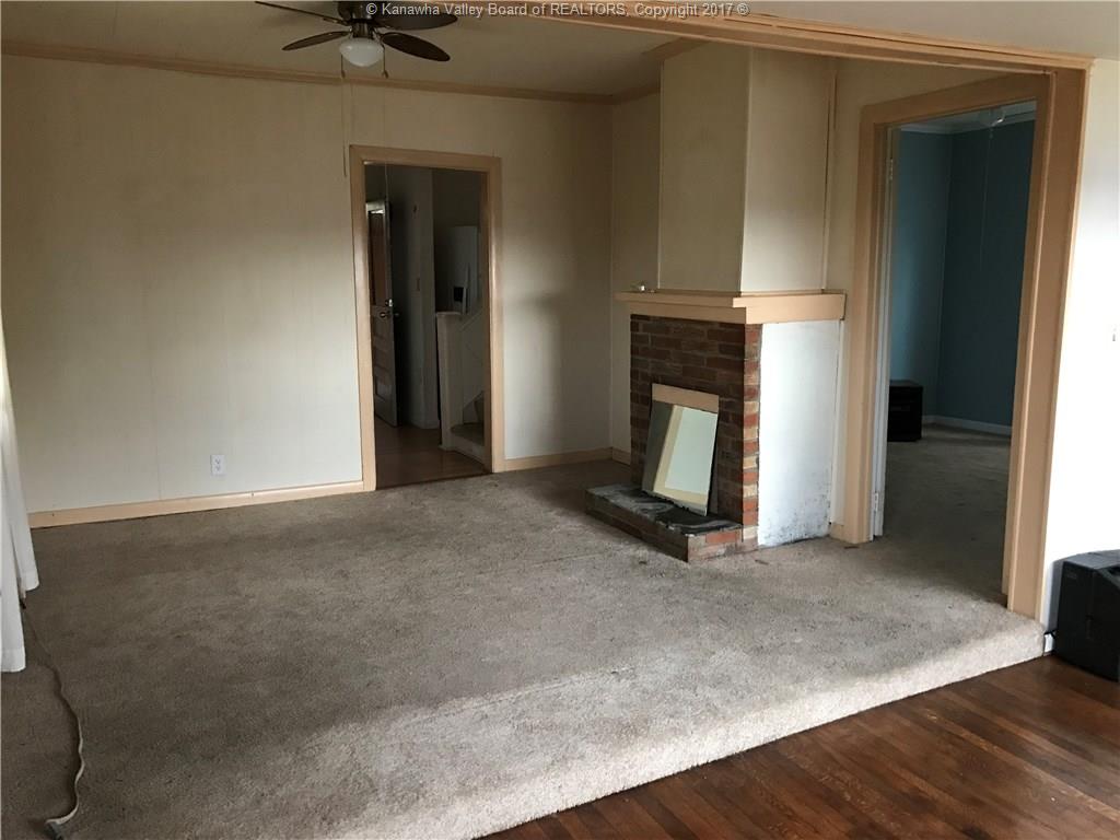 1211 Woodland Drive, Charleston, WV 25302