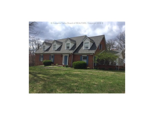 101 Whispering Woods Rd