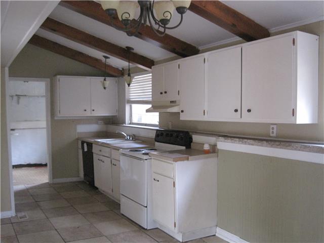 814 Byus DrCharleston, WV, 25311Kanawha County