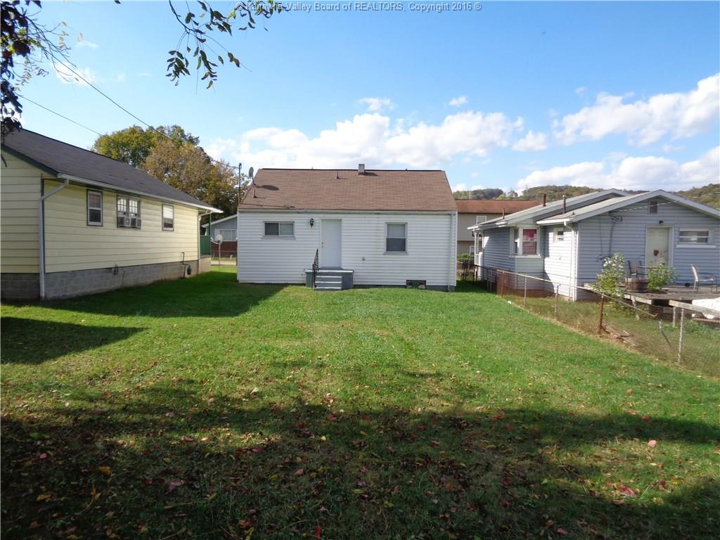 214 32ND STREET, Charleston, WV 25312