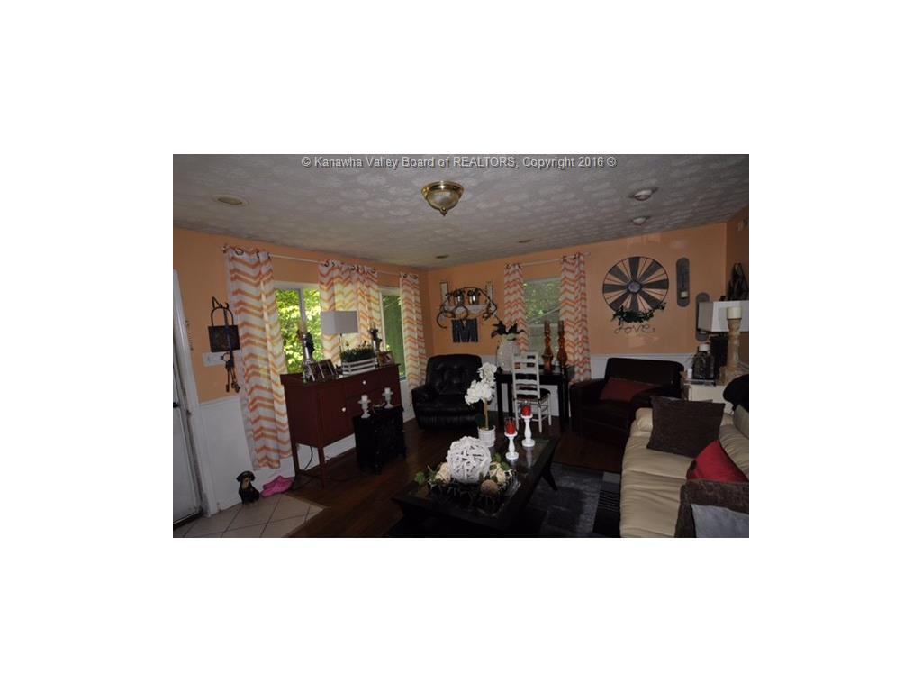 2357 SAVORY Drive, Charleston, WV 25312