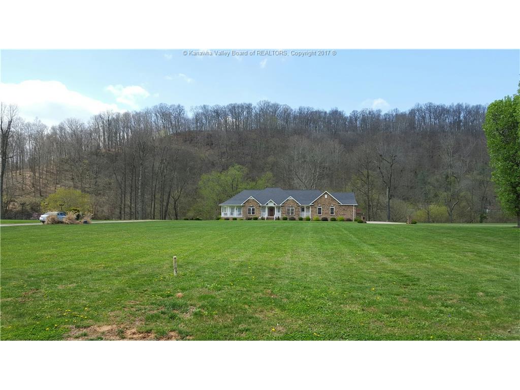 2 Trotters Lane, Cross Lanes, WV 25312