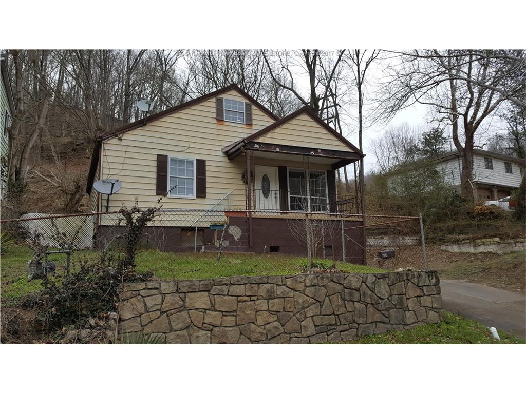 924 Woodward Drive, Charleston, WV 25387