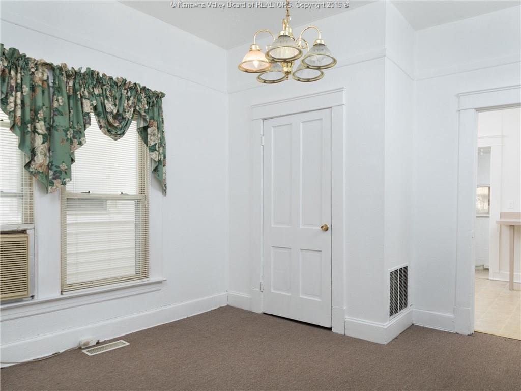 1505 1ST Avenue, Charleston, WV 25387