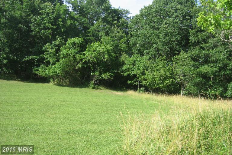 GINGER LANE, Martinsburg, WV 25401