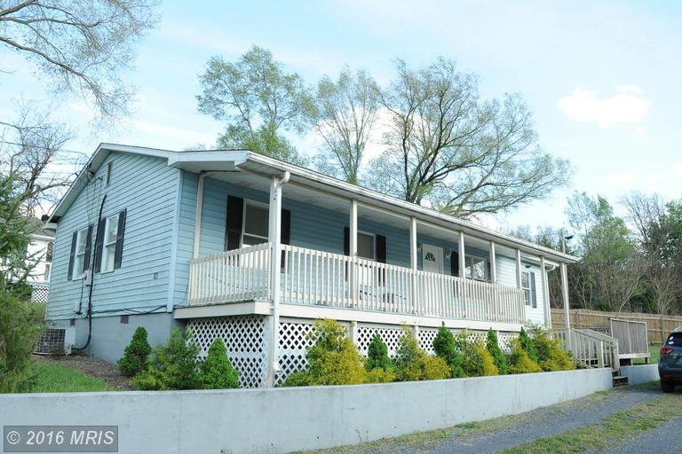 306 Race Street East