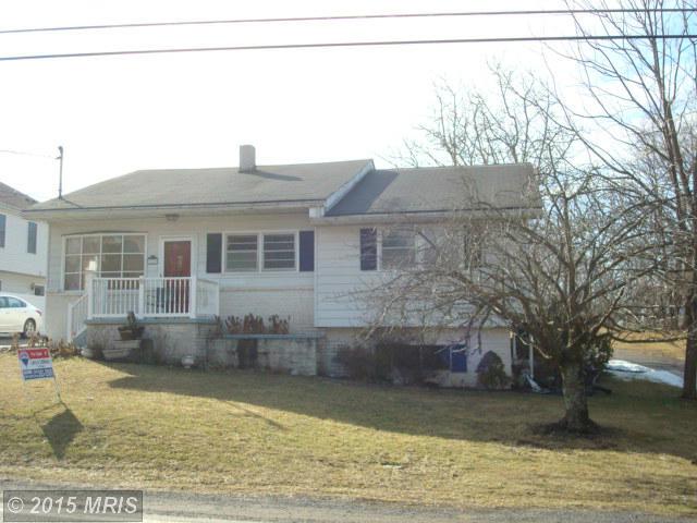 306 Race Street East