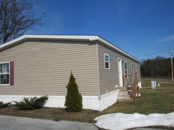 Middlecreek Village 40 apollo courtMartinsburg, WV 25405