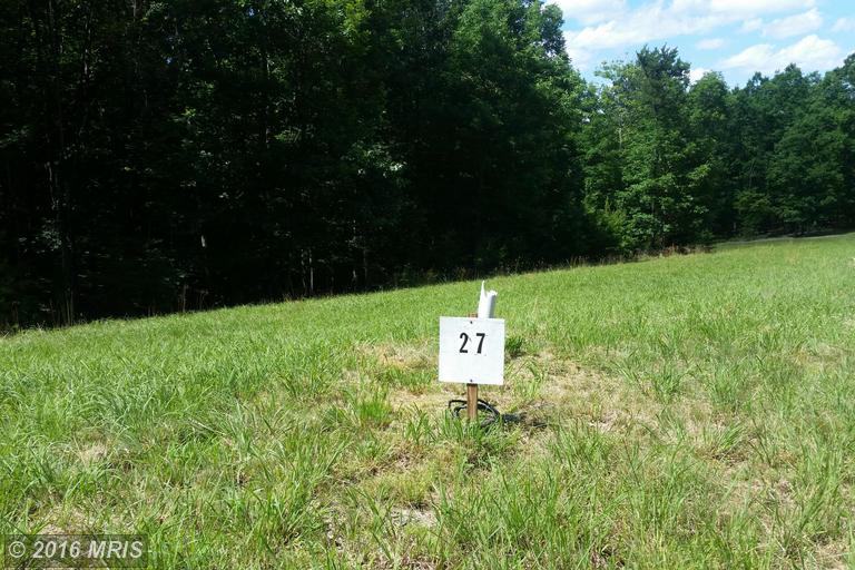 20 BEAR PAW TRAIL, Berkeley Springs, WV 25411