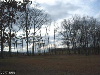 PONDS CT., Berkeley Springs, WV 25411