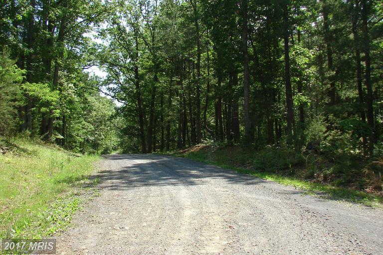 TWIN LAKES, Berkeley Springs, WV 25411