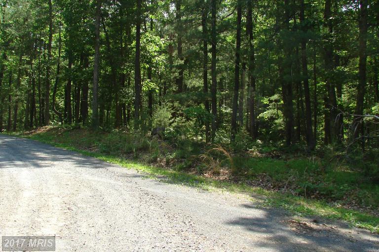 TWIN LAKES, Berkeley Springs, WV 25411