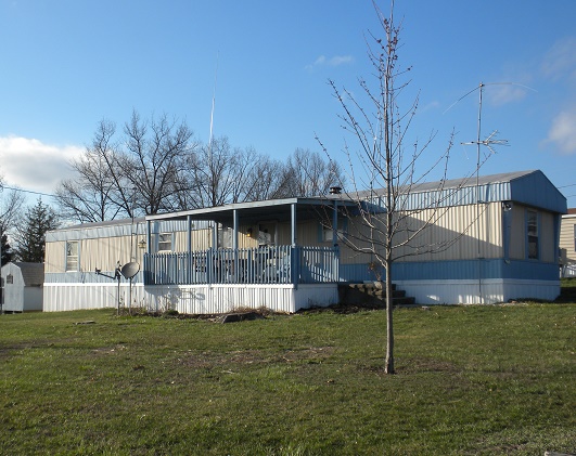 Mockingbird Mobile Home Park 84 Mockingbird CirBunker Hill, WV 25413