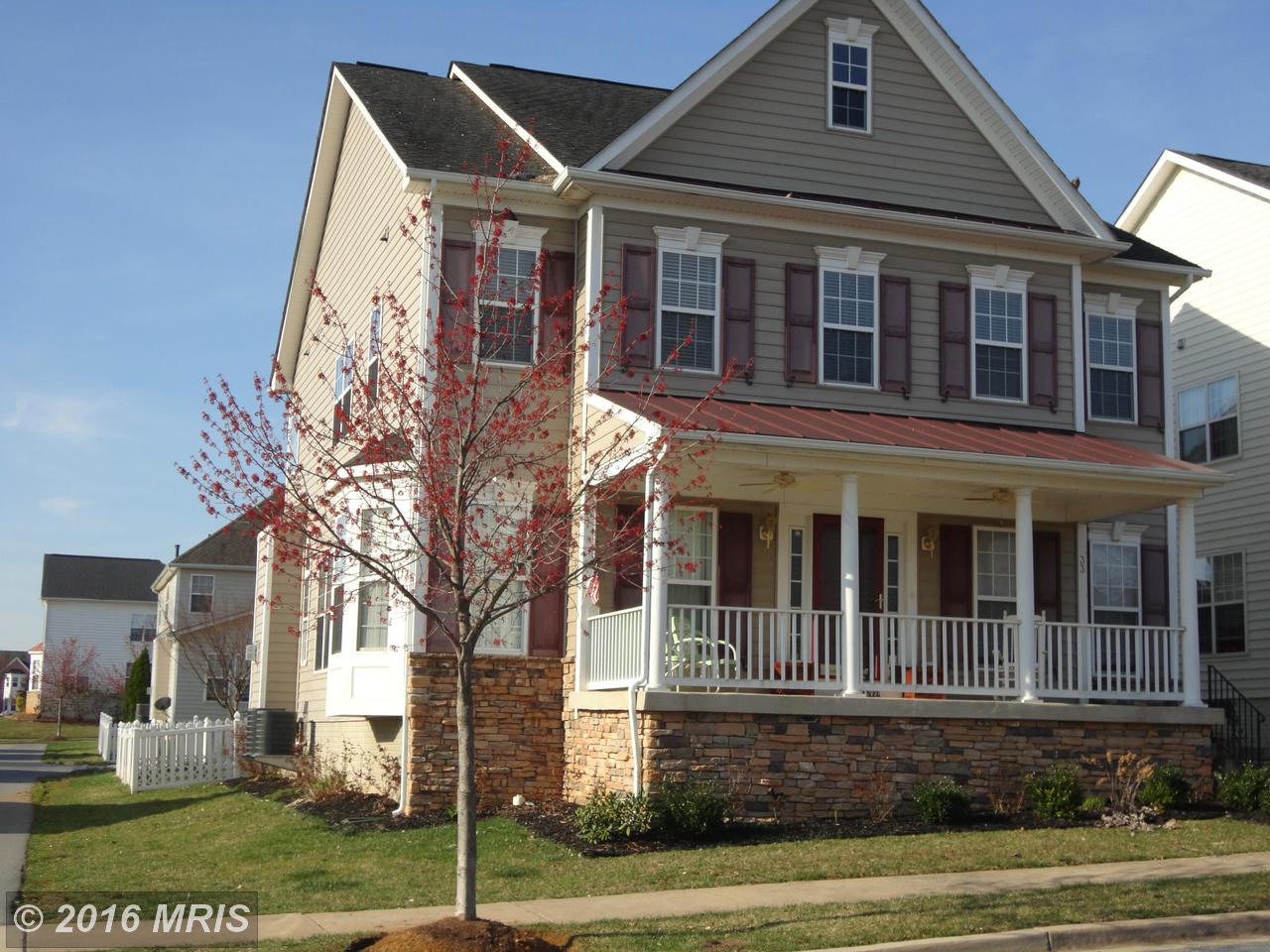 33 Holly Springs Dr