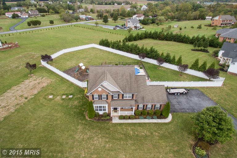 9 Jeanna Ln