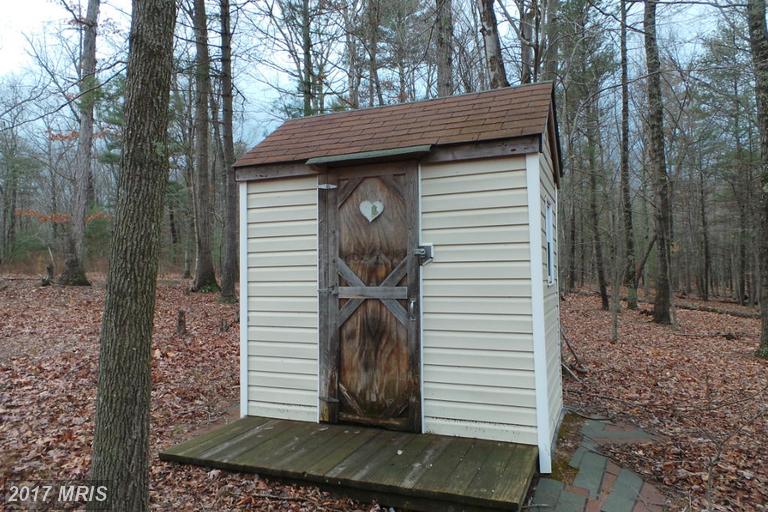 25 HARNEST HILLS LANE, Great Cacapon, WV 25422