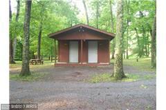 HONEY LOCUST LANE, Great Cacapon, WV 25422