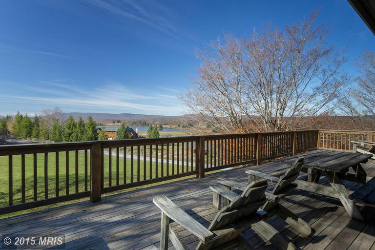 235 Hawick Rd