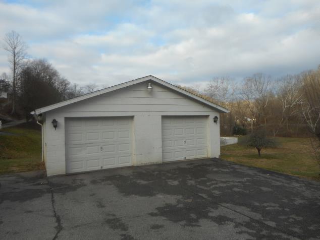 5136 Lower Heath Creek CircleBarboursville, WV, 25504Cabell County