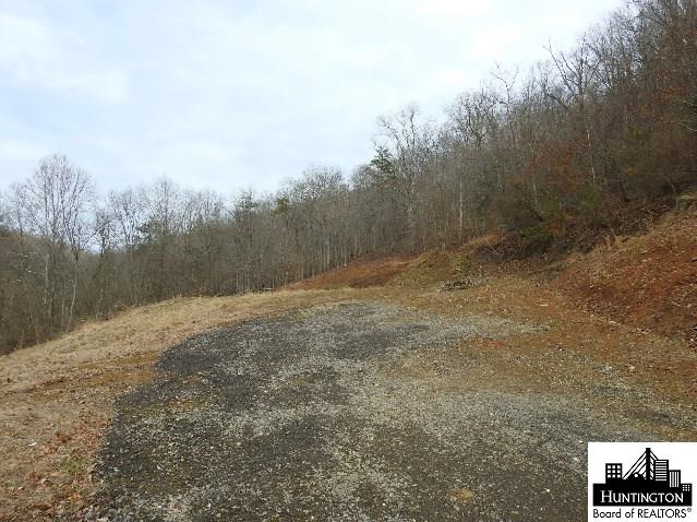632 Fudges Ck Rd., Barboursville, WV 25504