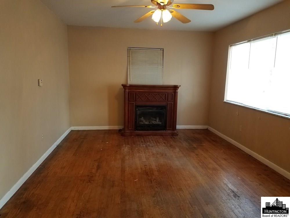 421 Thornburg Road, Barboursville, WV 25504