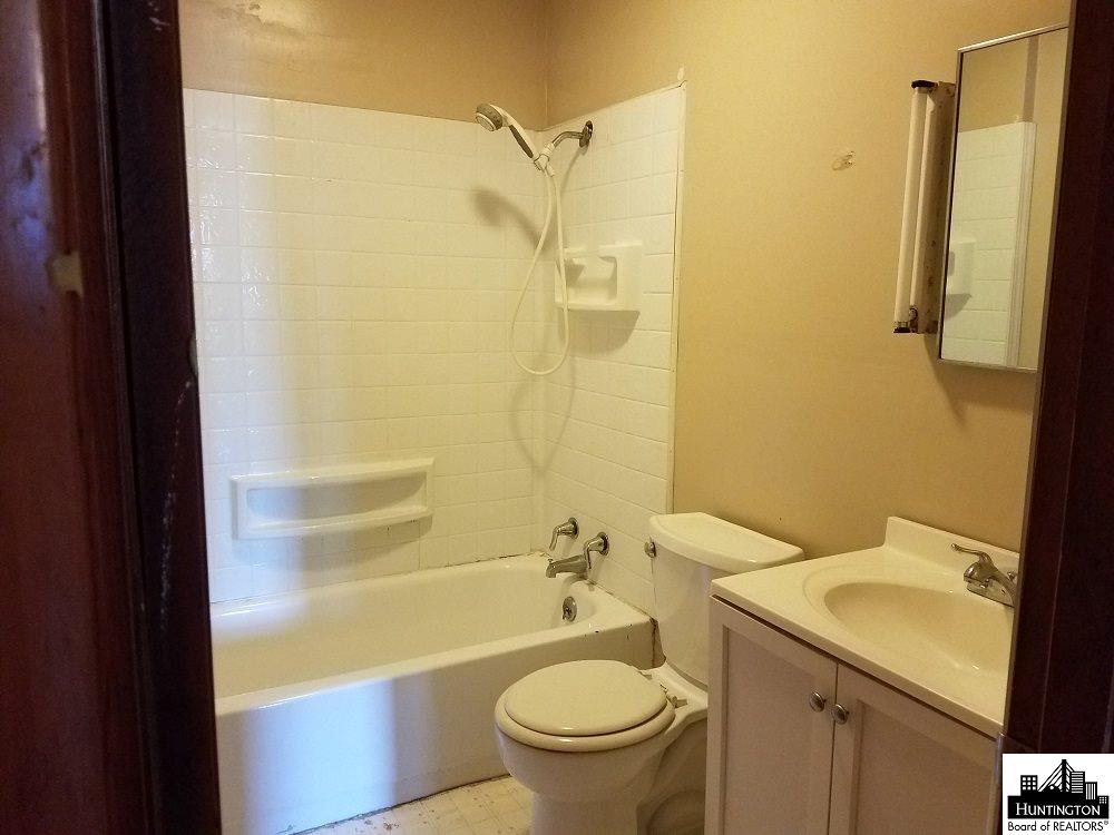 421 Thornburg Road, Barboursville, WV 25504