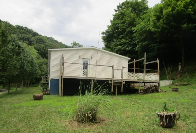 3262 Hollands Creek RoadBarboursville, WV, 25504Cabell County