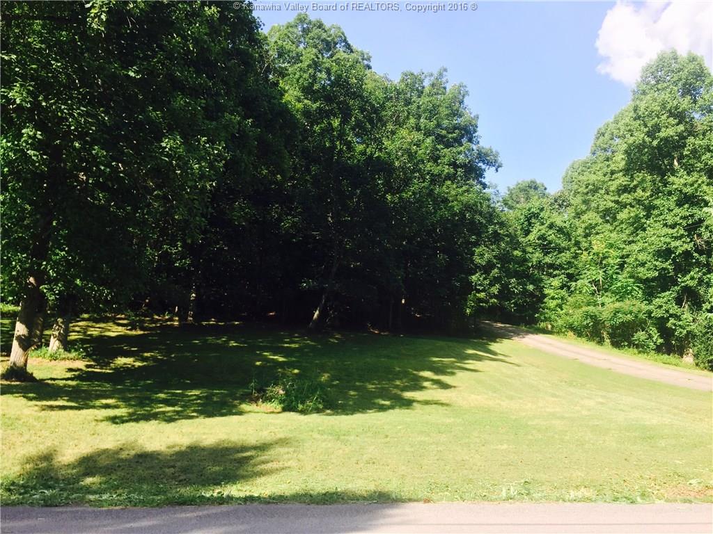 23 Teays Valley Estates, Hurricane, WV 25526
