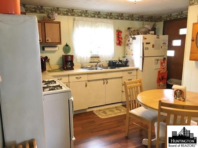 1801 Sycamore Street, Kenova, WV 25530