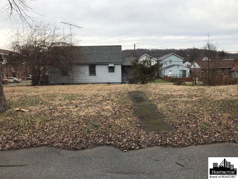 618 9th Street, Kenova, WV 25530